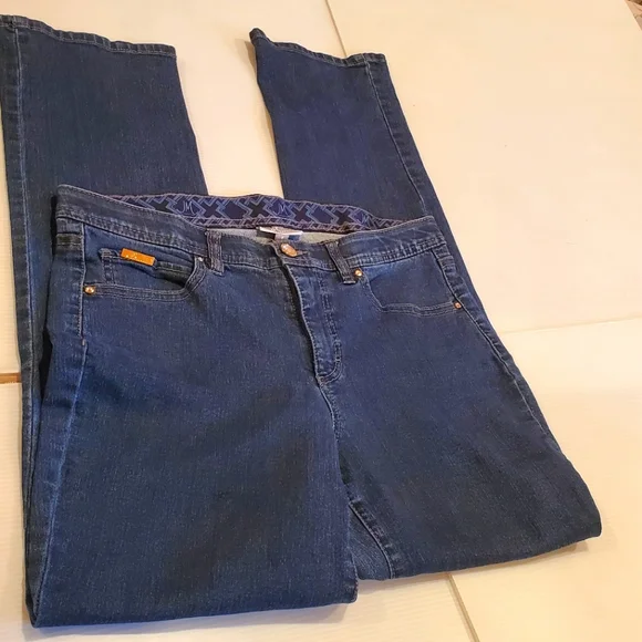 JM Collection Comfort Stretch Waist Straight leg Jeans size 8 - Picture 4 of 16